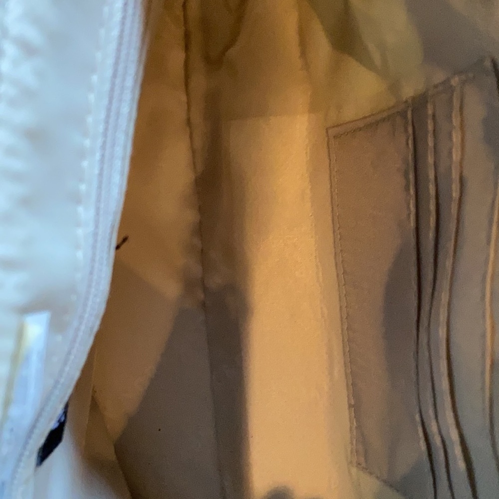 Purse - Picture 3 of 5
